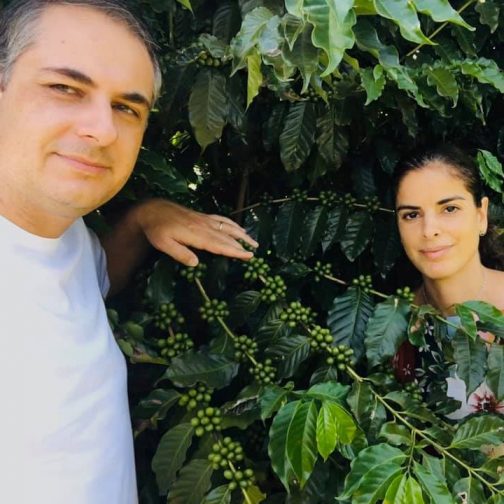 Manželský pár z kávovníkovej farmy Fazenda California v Brazílii